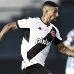 Titular pela primeira vez, Paulinho fala em quais posições pode jogar no Vasco