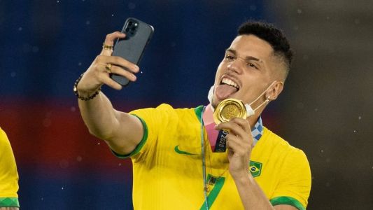 Paulinho foi campeão olímpico com a Seleção Brasileira, nos Jogos de Tóquio