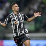Paulinho, do Atlético, integra seleção do ano da Copa Libertadores