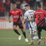 Paulinho será desfalque no Atlético contra o Alianza Lima pela Libertadores