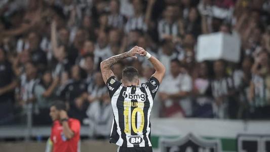 Paulinho marcou gol do Atlético sobre o Millonarios
