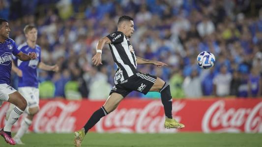 Paulinho marcou o gol de empate do Atlético no segundo tempo