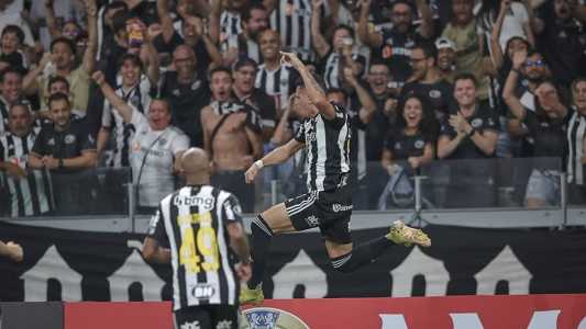 Paulinho marcou para o Atlético na vitória sobre o Millonarios