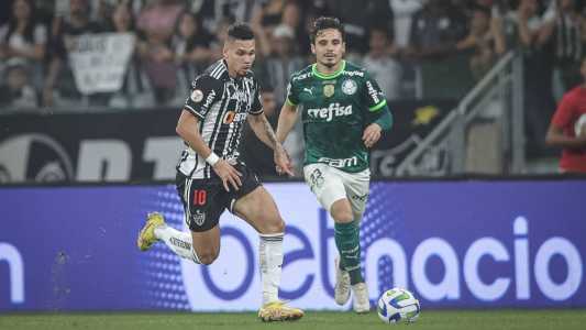 Paulinho se tornou um dos principais jogadores do Atlético na temporada