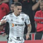 Paulinho marca pelo Atlético e amplia vantagem na artilharia da Libertadores
