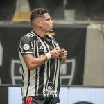 Felipão conta como preparou Paulinho para fase artilheira no Atlético
