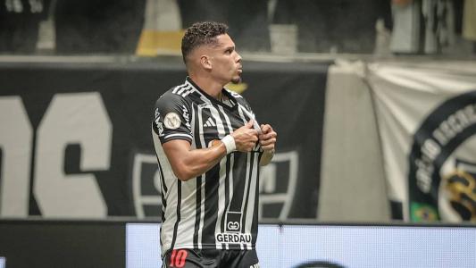 Paulinho soma dez gols na Série A do Campeonato Brasileiro