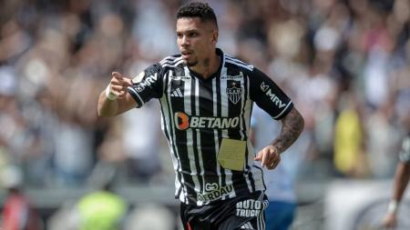 Paulinho tem 16 gols em 42 jogos disputados com a camisa do Atlético