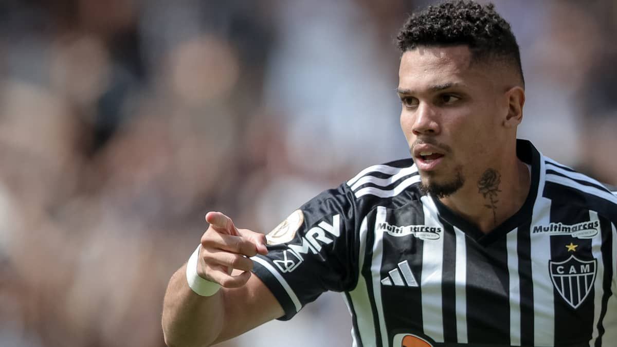 Pelo Atlético, Paulinho atinge recorde de minutagem na carreira; veja detalhes