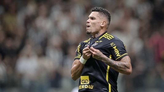 Paulinho vive grande momento com a camisa do Atlético