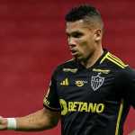 Paulinho faz cobrança e pede para o Atlético 'acordar' após empate com Juventude