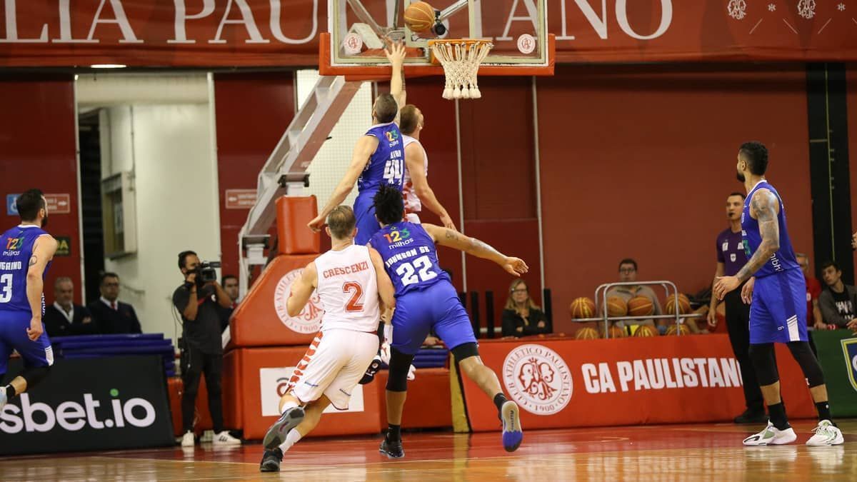 Minas perde para o Paulistano, e série das quartas do NBB está empatada