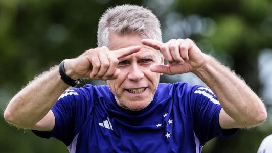 Paulo Autuori antecipou que deve fazer mudanças no Cruzeiro