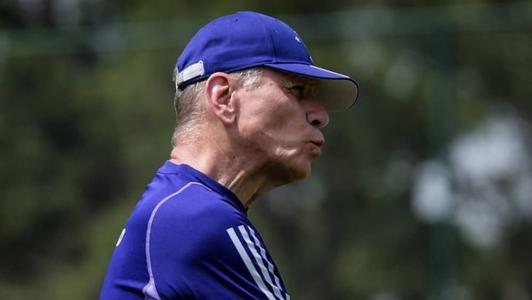 Paulo Autuori aumenta opções no Cruzeiro para decisão com o Fortaleza