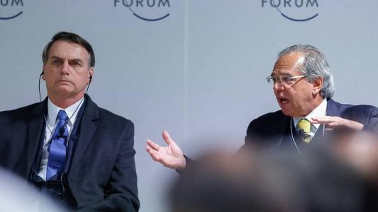 Paulo Guedes fala, ao lado de Bolsonaro, em painel do Fórum Econômico Mundial, de Davos