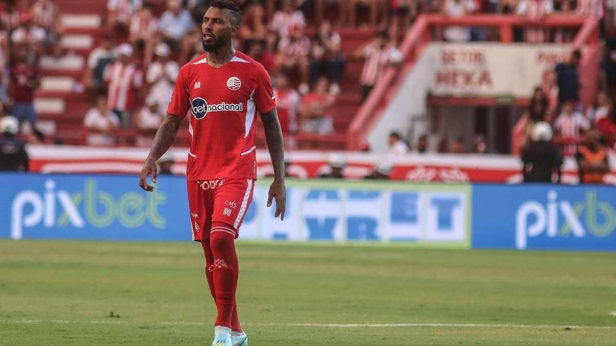Paulo Miranda encaminha saída do Náutico após prestar depoimento