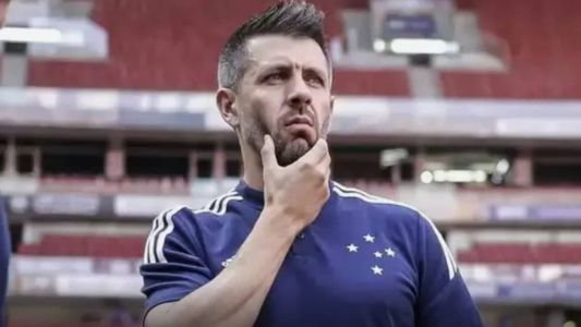 Paulo Pezzolano não tem a palavra final na escolha dos atletas