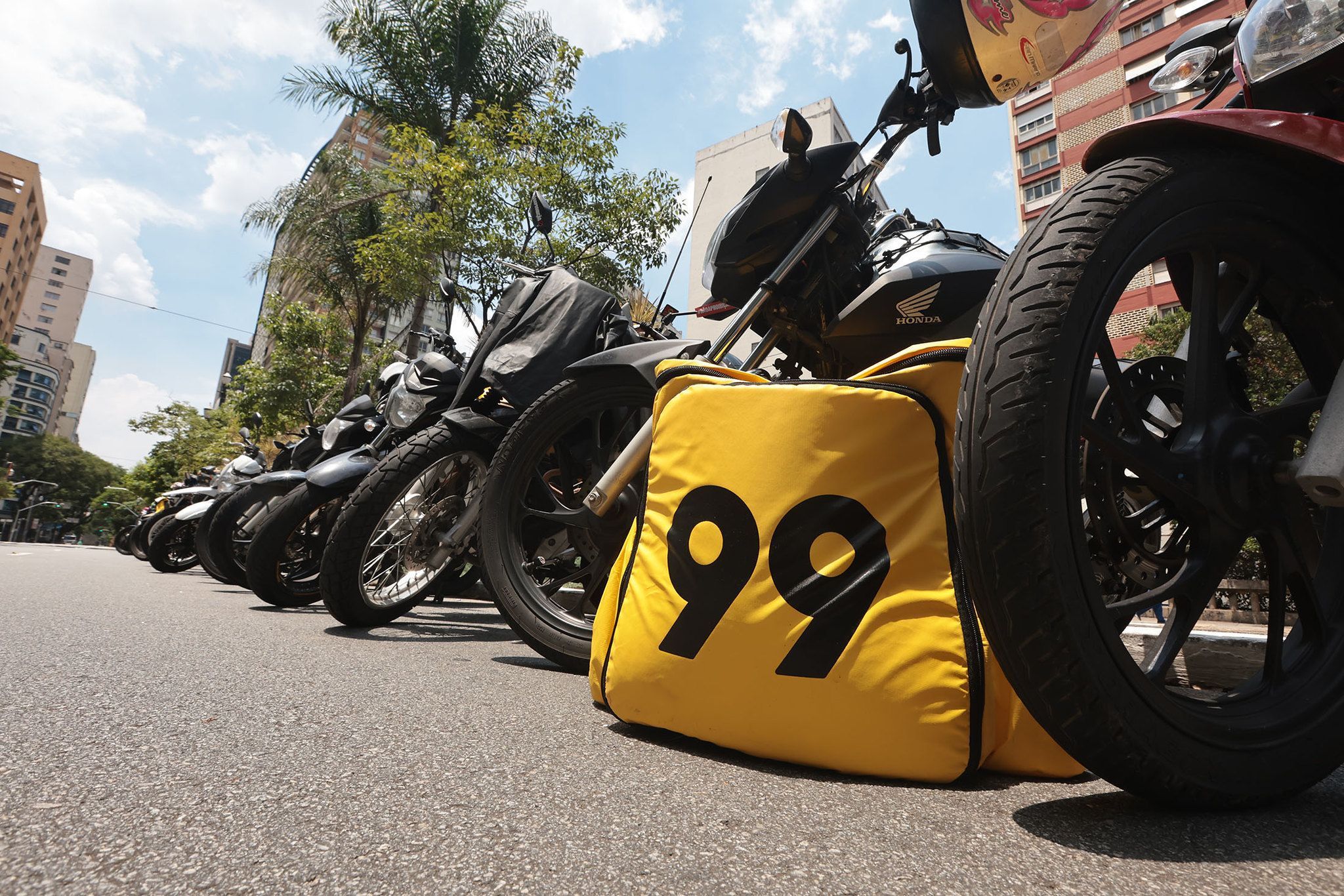 Reunião na Câmara voltará a discutir regulamentação do serviço de mototáxi em BH