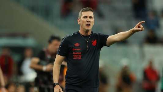 Paulo Turra poupou titulares na estreia do Brasileirão contra o Goiás