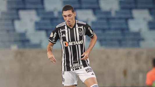 Paulo Vitor, meio-campista do Atlético