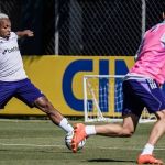 Reforço do Cruzeiro, Paulo Vitor é novidade em treino na Toca da Raposa II