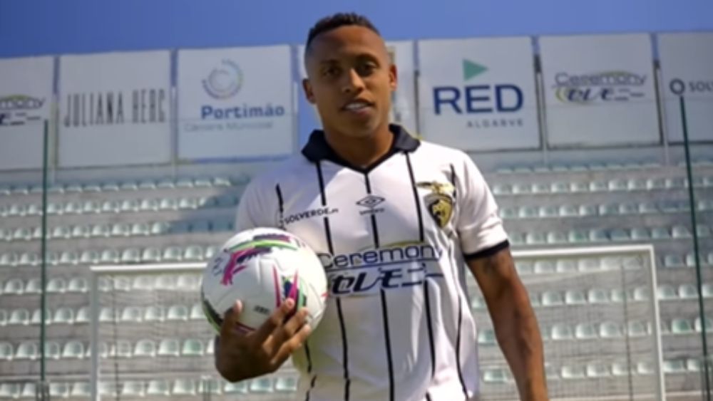 Lembra dele? Ex-Cruzeiro, Paulo Vitor é anunciado por clube português