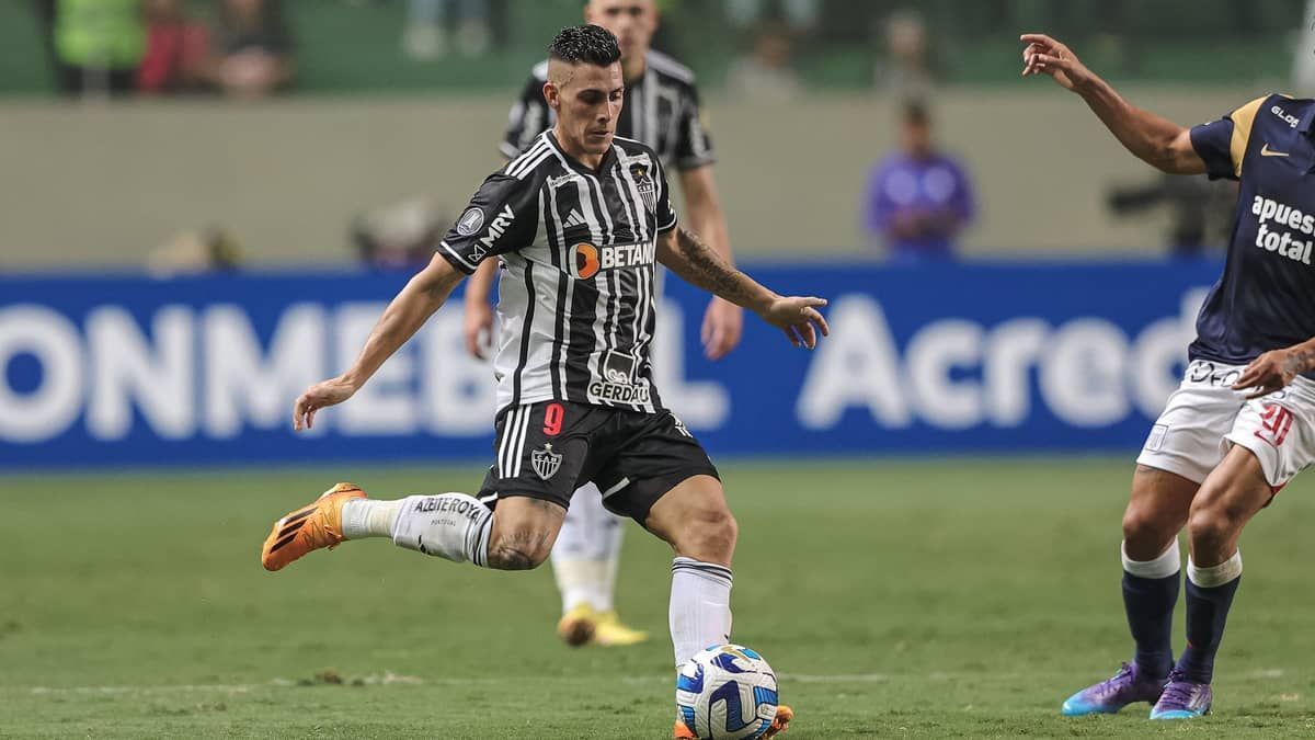 Pavón, do Atlético, relembra dias de angústia em casa: 'Estava muito mal'