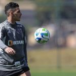 Pavón vira dúvida e pode ser desfalque no Atlético; saiba motivo