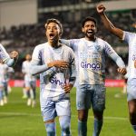 Fora de casa, Paysandu goleia o Coritiba e deixa o Z4 da Série B