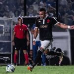 Payet celebra fator casa do Vasco e garante segunda vitória em São Januário