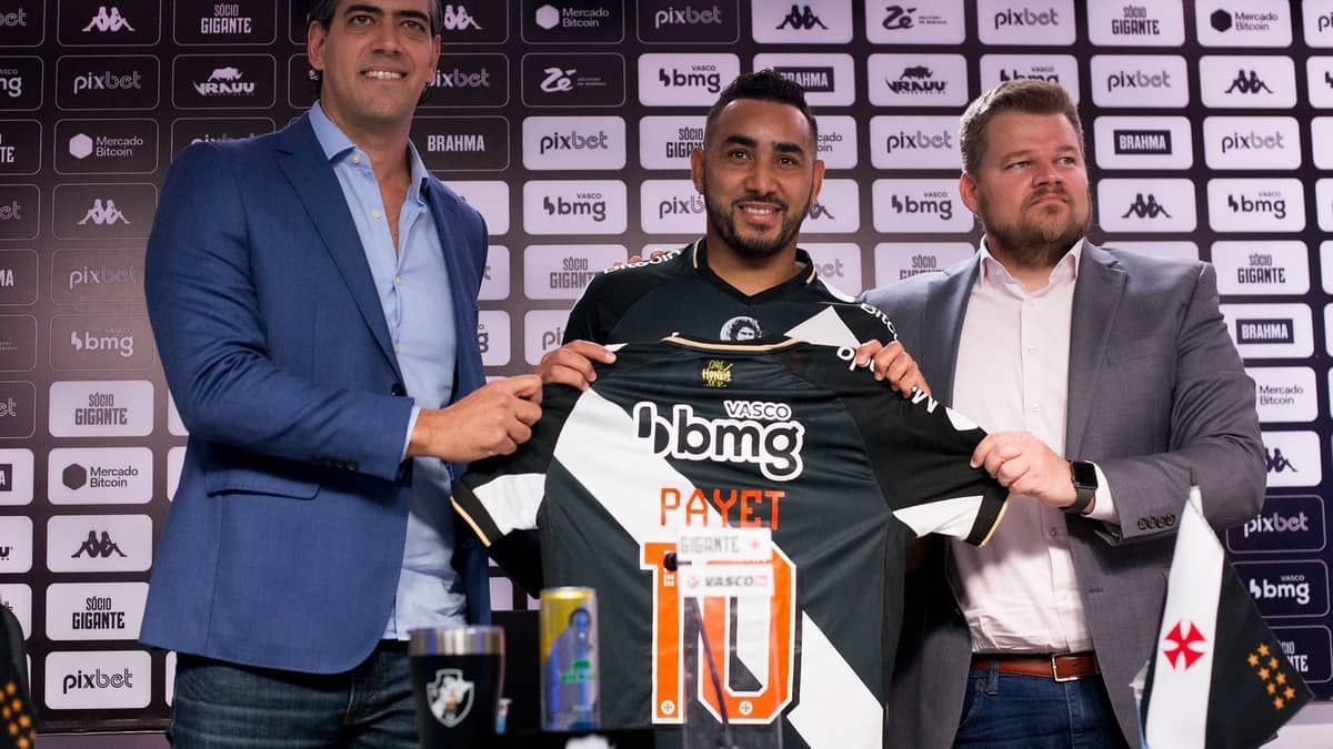 Vasco vai na contramão de rivais, que buscam títulos de expressão em 2023
