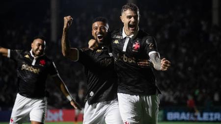 Payet, Paulinho e Vegetti brilharam em goleada vascaína