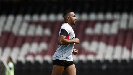 Payet treinou na folga dos jogadores do Vasco