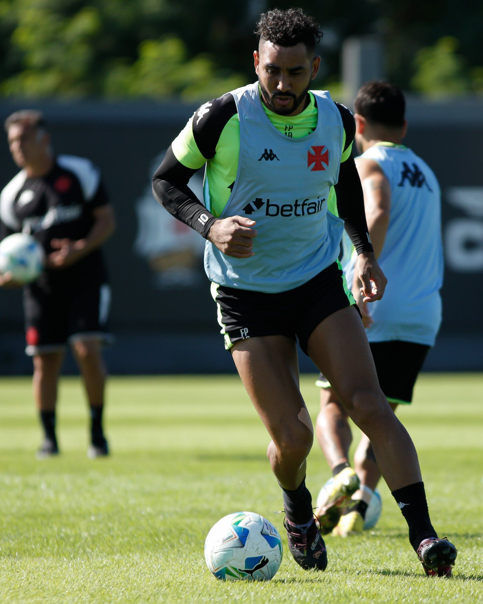 Vasco atende a pedido, e Payet vira desfalque contra o Bragantino