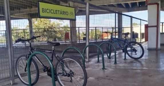 Estação Pampulha incrementa bicicletário com implantação de 30 novos paraciclos
