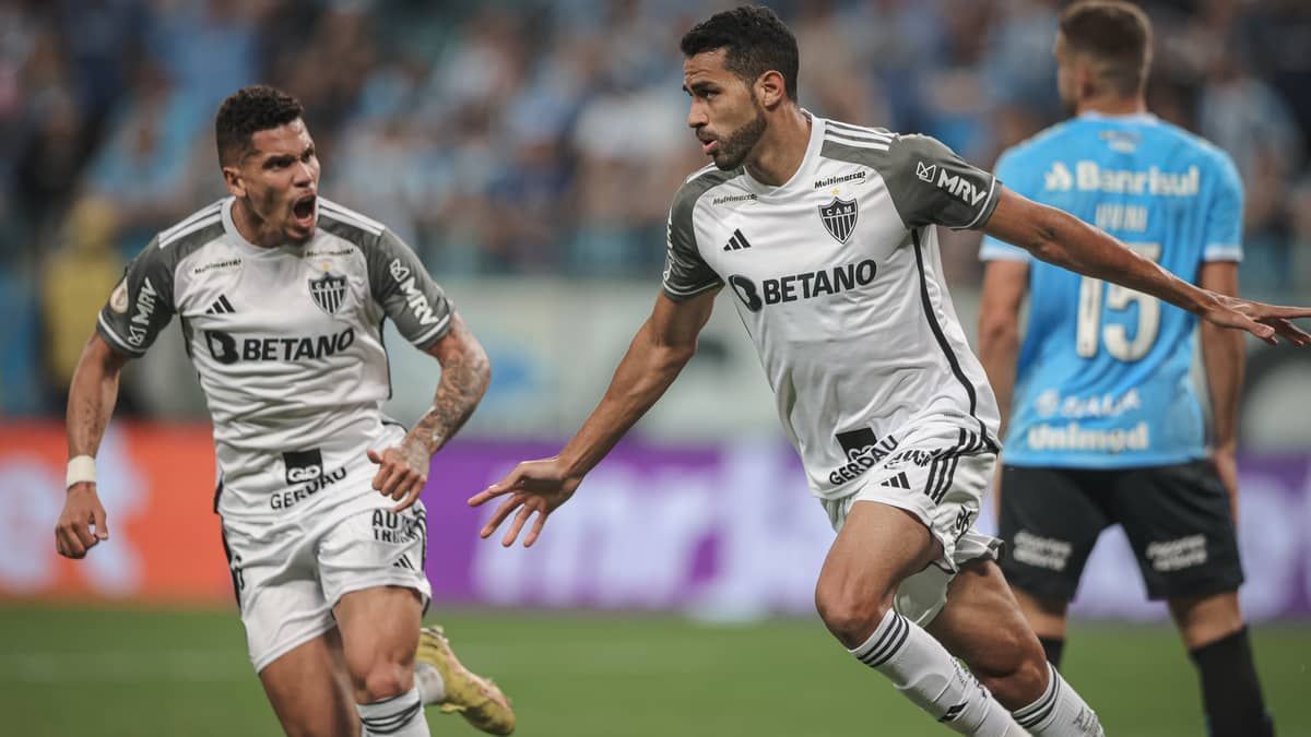 Comentarista do SporTV analisa gol do Atlético anulado pelo VAR contra o Grêmio