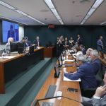 PEC que amplia imunidade tributária para igrejas é aprovada em comissão e segue para plenário da Câmara