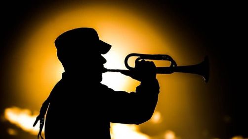 PEC prevê que, no momento do registro de candidatura, militar será automaticamente transferido para a reserva