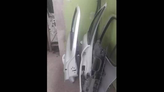 Peças roubadas e carro clonaro foram recuperadas