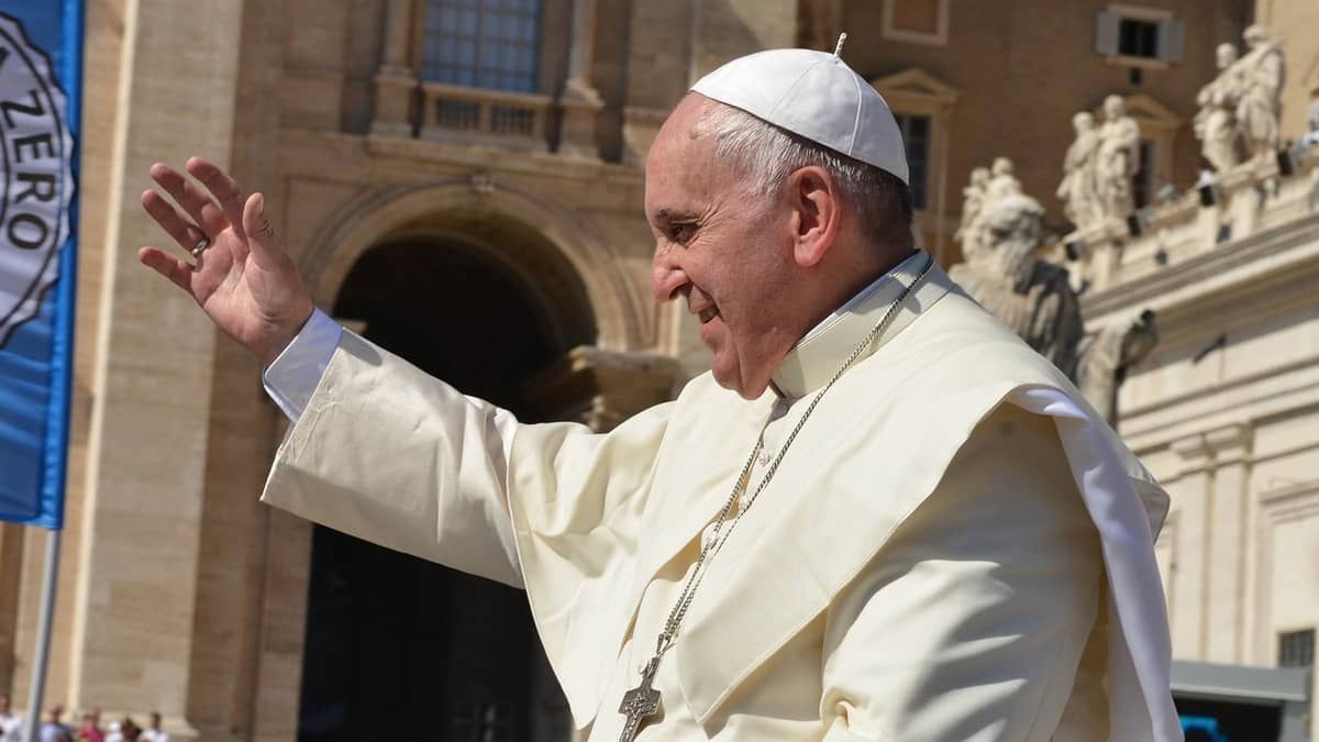 Papa Francisco aceita pedido de renúncia feito pelo brasileiro dom Jaime Vieira 