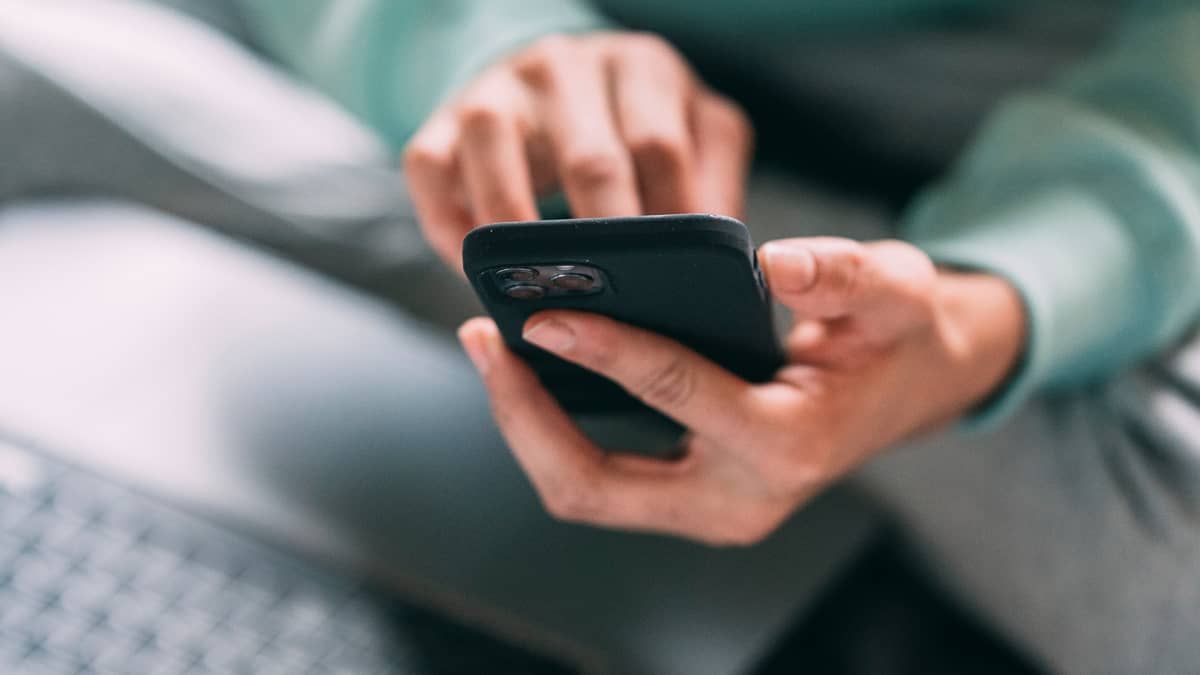 Segunda via de certidão eletrônica já está disponível no MG App; veja como conseguir