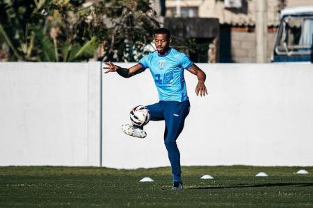 Pedrão, zagueiro do Cruzeiro, foi emprestado ao Pafos
