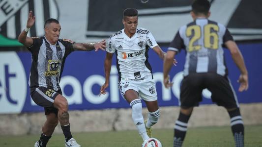 Pedrinho chegou ao Atlético no ano passado, mas acabou se lesionando no fim da temporada