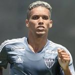 Pedrinho revela posicionamento em jogo-treino e desejo de permanecer no Atlético