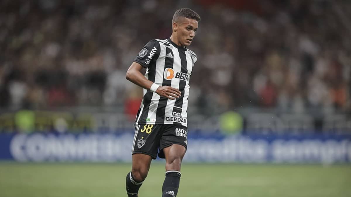 Empresário de Pedrinho sobre permanência no Atlético: 'dei minha palavra'