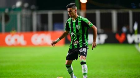 Pedrinho jogou no América em 2022, emprestado pelo RB Bragantino