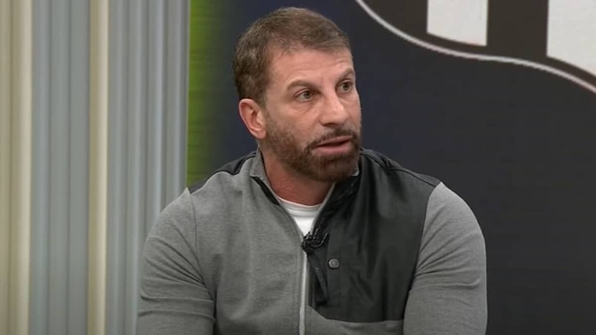 Pedrinho, da Globo, faz autocrítica após confusão em estádio: 'Fui covarde'