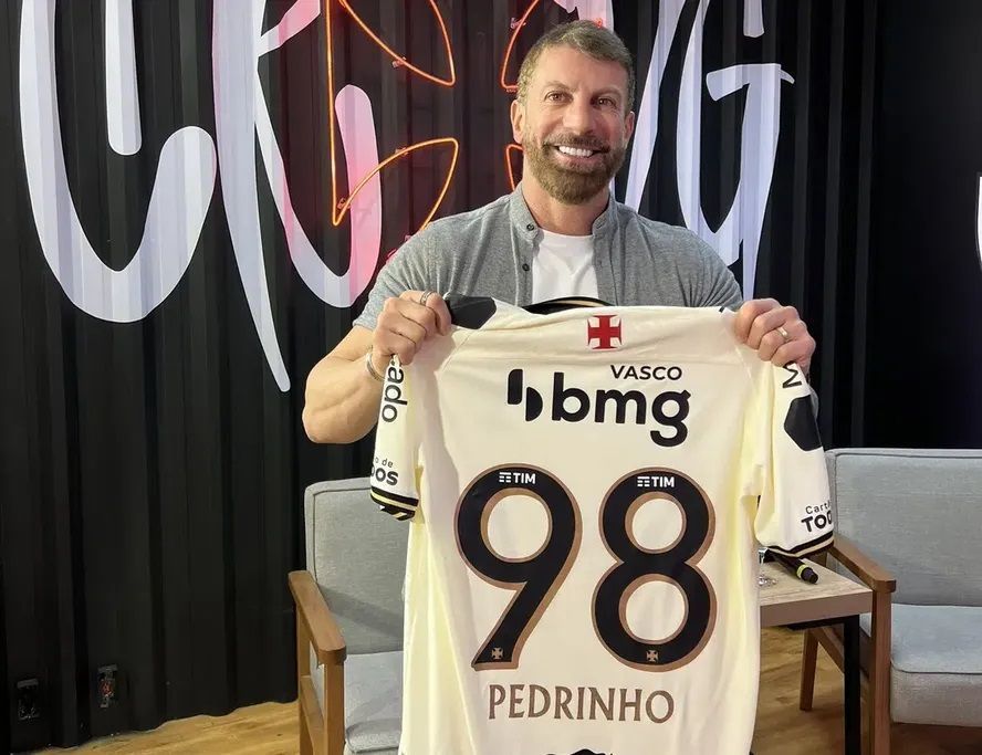 Pedrinho visita o CT do Vasco e mostra força política para comandar o futebol