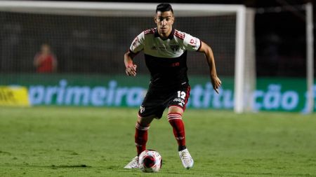 Pedrinho tenta anulação de rescisão contratual com São Paulo e processa o clube