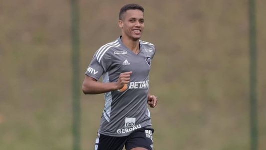 Pedrinho vai ficar no Atlético até o fim do primeiro semestre de 2024